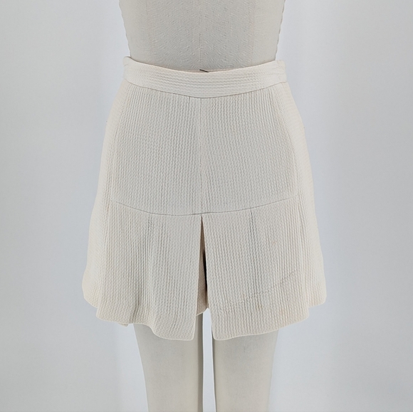 Tibi A Line Shorts Ivory 4 preppy tennis prep casual textured zip pockets - Picture 1 of 11